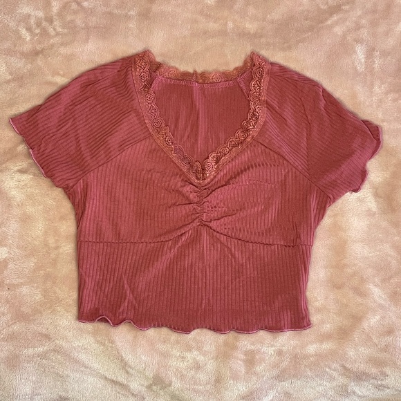 Cropped Shein Tee ♡ Size XS - Picture 1 of 3